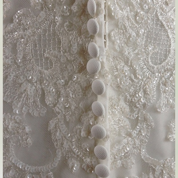 Maggie Sottero Wedding Dress - Picture 6 of 7